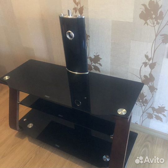 Стеклянная тумба