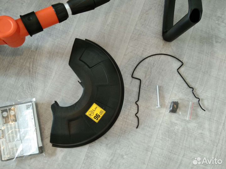 Триммер садовый на акб новый