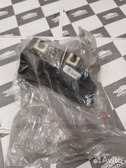 Кронштейн арки правый Honda CR-V 5