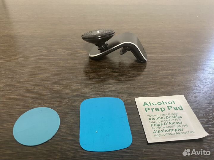 Автомобильный магнитный держатель