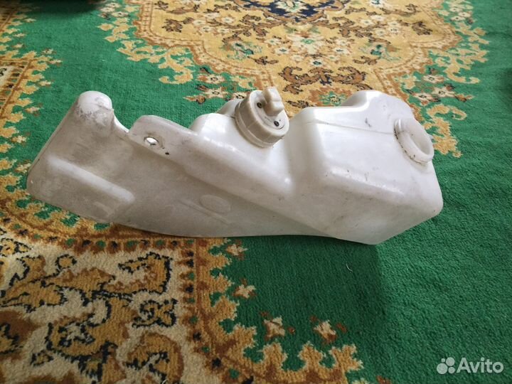 Бачок омывателя ваз