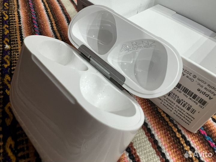 Беспроводные наушники apple airpods 4 без ANC