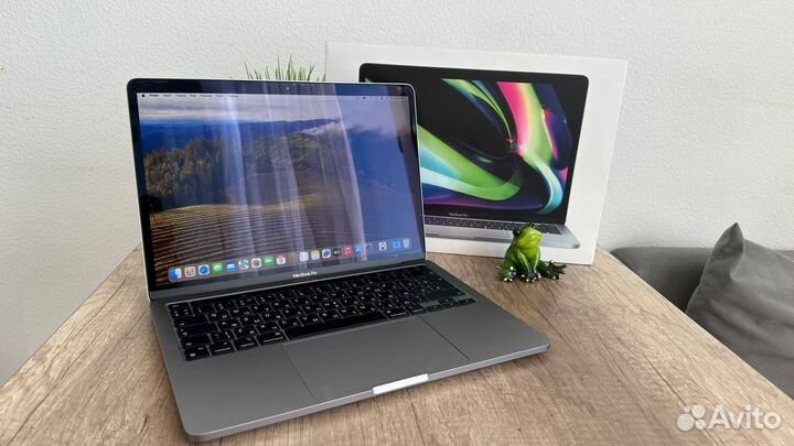 Apple MacBook Pro 13 M2 8/256Gb + Гарантия