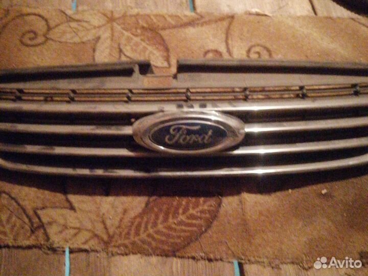 Решетка ford mondeo 4