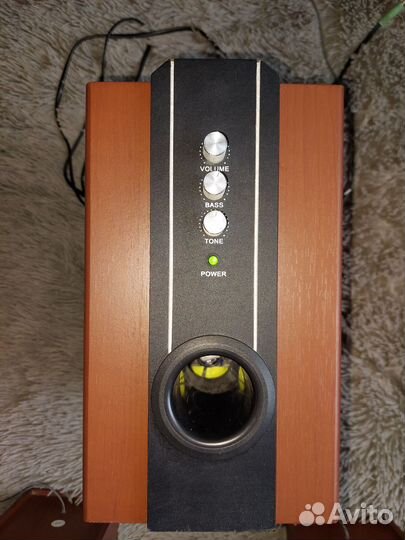 Сабвуфер и колонки sven sps 820