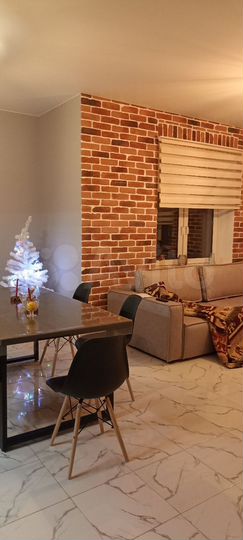 Дом 200 м² на участке 12 сот.