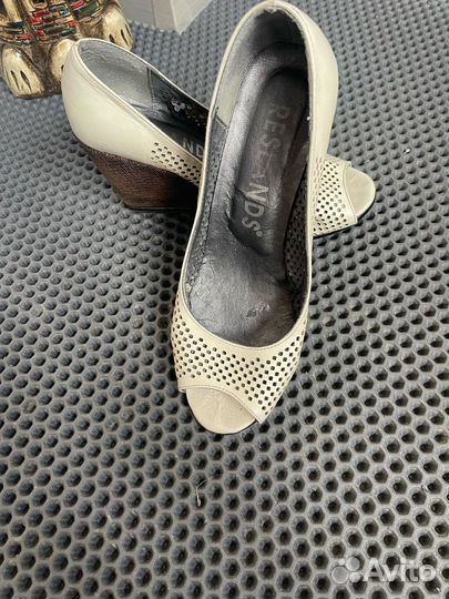 Туфли женские