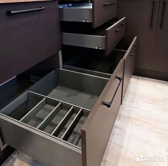 Современная кухня под ключ