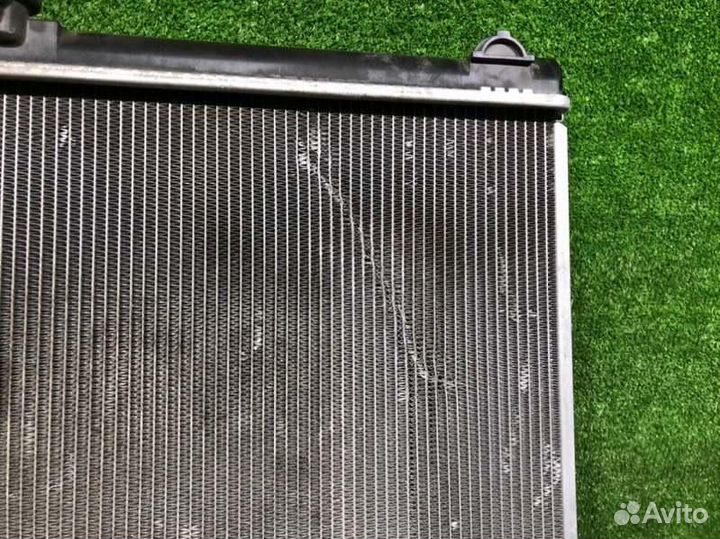 Радиатор охлаждения Toyota Land Cruiser 200 (2015