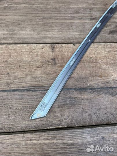 Молдинг стекла Opel Astra Gtc J 1.4 2012