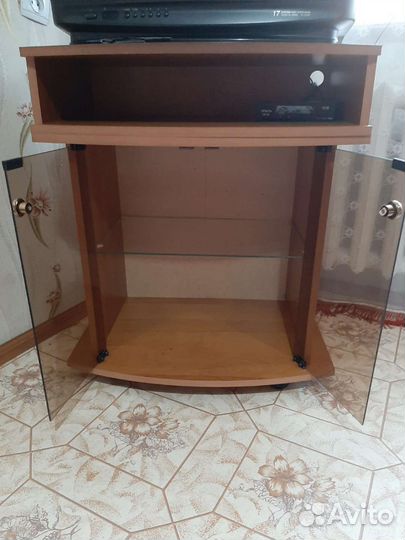 Тумба под телевизор бу стеклянная