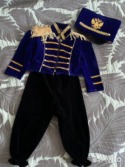 Новогодний костюм гусара