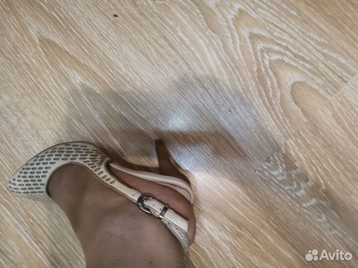 Босоножки женские 37 размер
