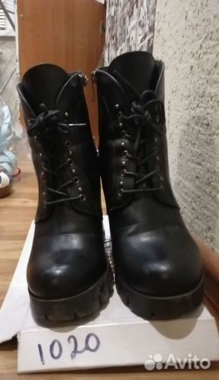 Ботинки женские 39 размер