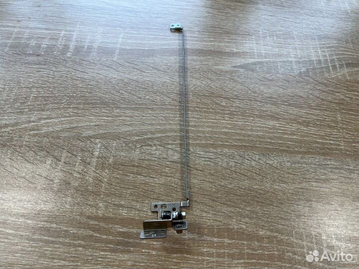 Петля правая Lenovo G565 G560 Z565 Z560