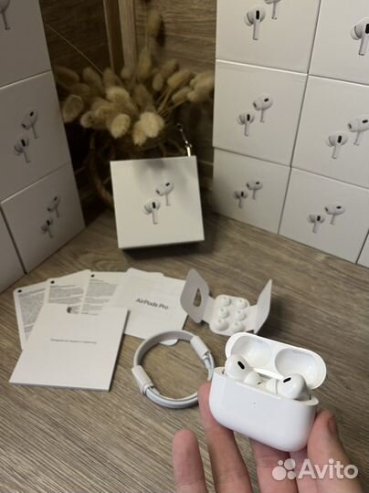 Airpods Pro 2nd generation новинка года