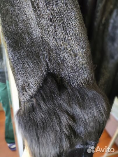 Женская чёрная шуба из нутрии 48-50 р