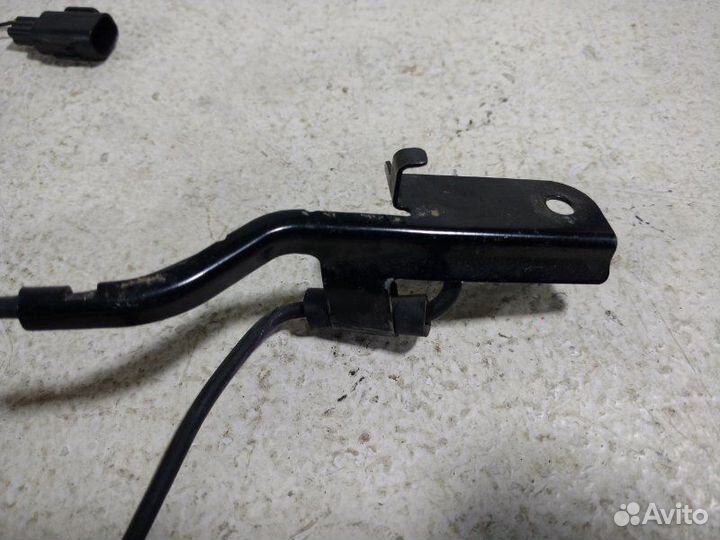 Датчик abs передний левый Lexus Nx Z10 2014