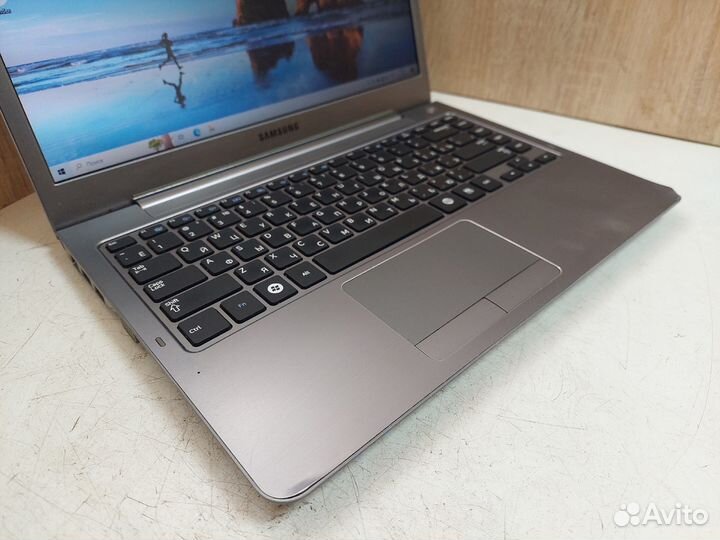 Ноутбук Samsung NP530U4C (Core i3/ram4/GeForce640m