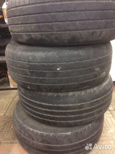 Dunlop EconoDrive 205/60 R16