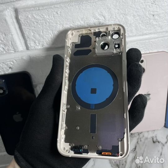 Корпус iPhone 13
