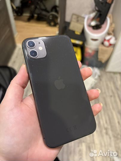 iPhone 11, 64 ГБ