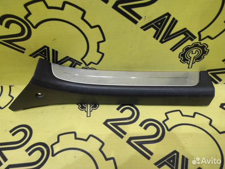 Накладка на порог внешняя задняя правая Infiniti