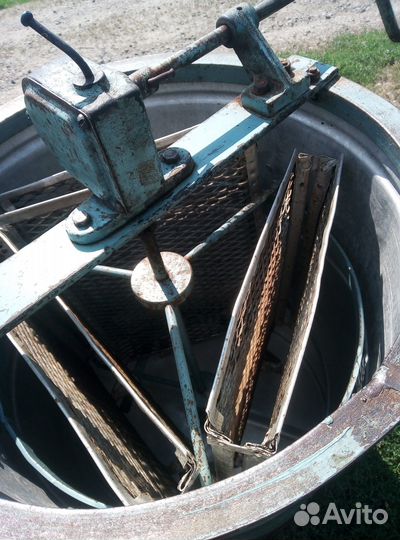 Медогонка 3 рамочная