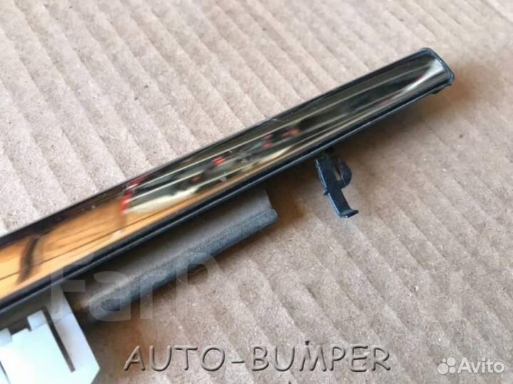 Honda Accord 8 2008- Молдинг двери передней левый