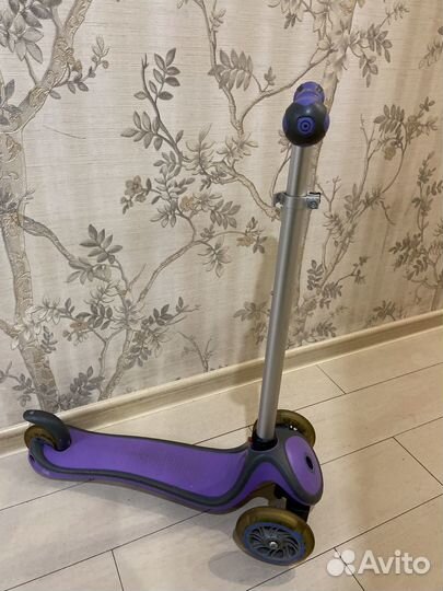 Самокат трехколесный Globber