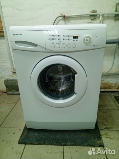 Продам стиральную машину Самсунг на 5.2 кг