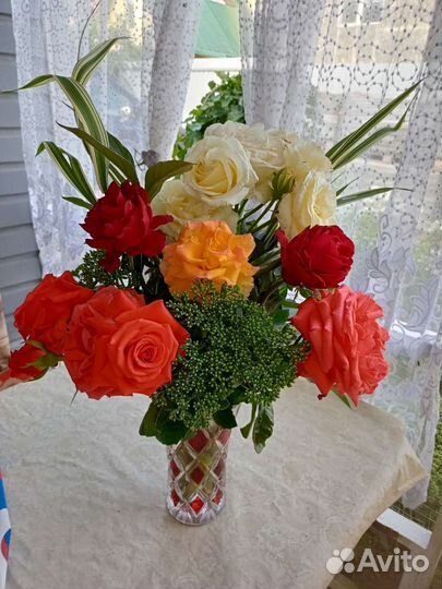 Букеты из живых цветов