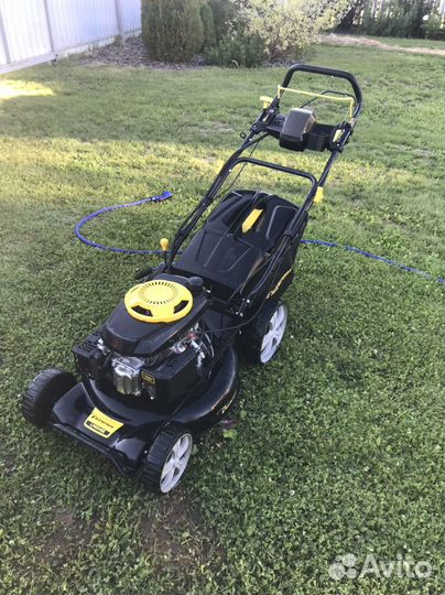 Газонокосилка бензиновая самоходная