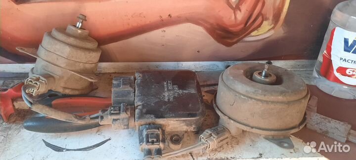 Продам моторчик вентилятора ланцер 9