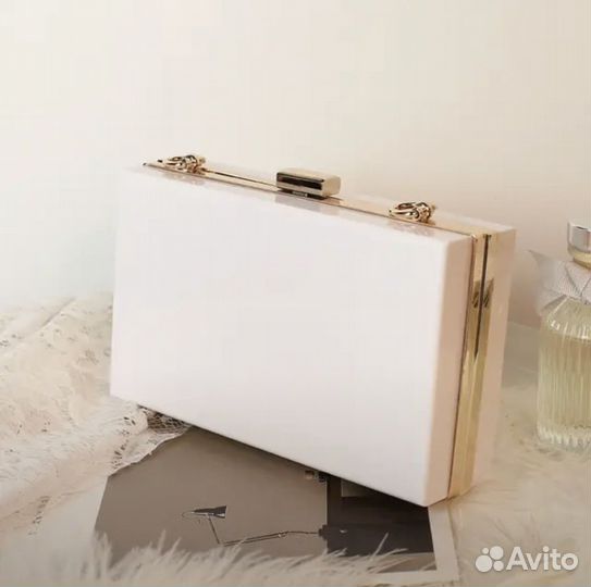 Клатч сумка белая