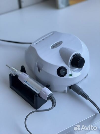 Аппарат для маникюра и педикюра