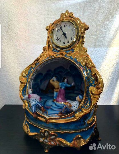 Часы настольные «Деревенька». Гжель