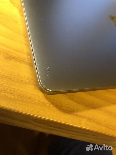 Macbook pro 13 2018 i7 16gb