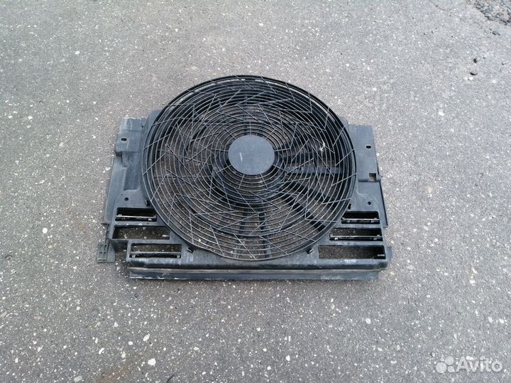 Диффузор вентилятора кондиционера BMW X5 e53