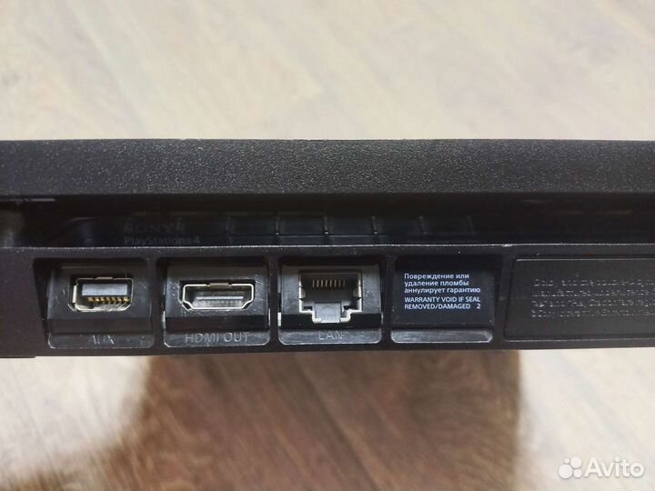 Sony PS4 Slim, 2 геймпада, 45 игр