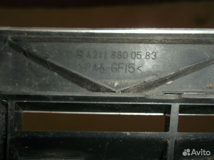 Решетка радиатора на Мерседес Е 211