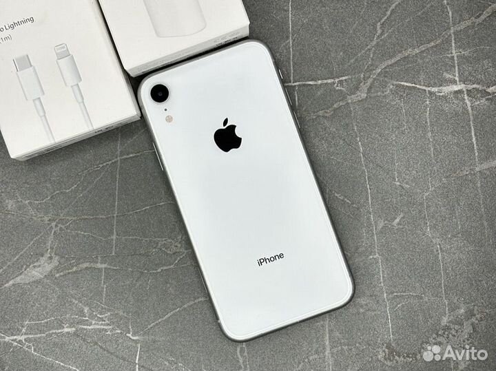 iPhone Xr, 64 ГБ