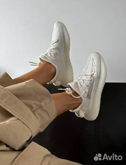 Кроссовки Adidas Yeezy Boost 350 V2 (White)