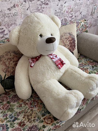 Большие плюшевые медведи