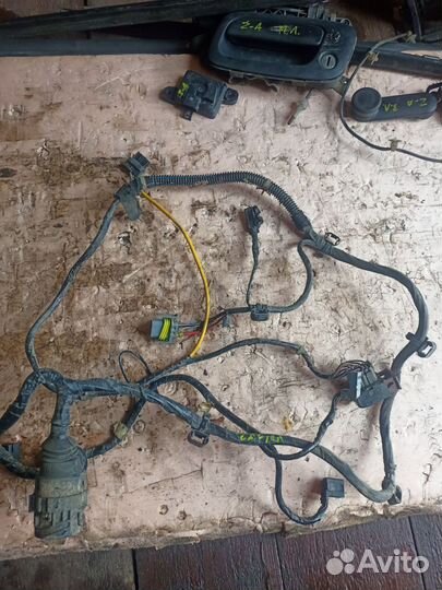 Проводка двери передней левой Opel Zafira A