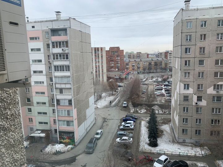 3-к. квартира, 105 м², 8/10 эт.
