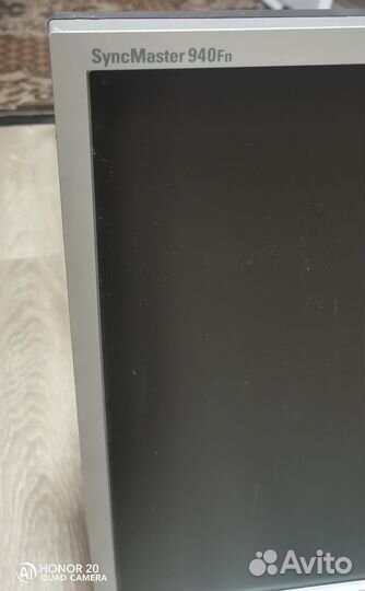 Монитор Samsung