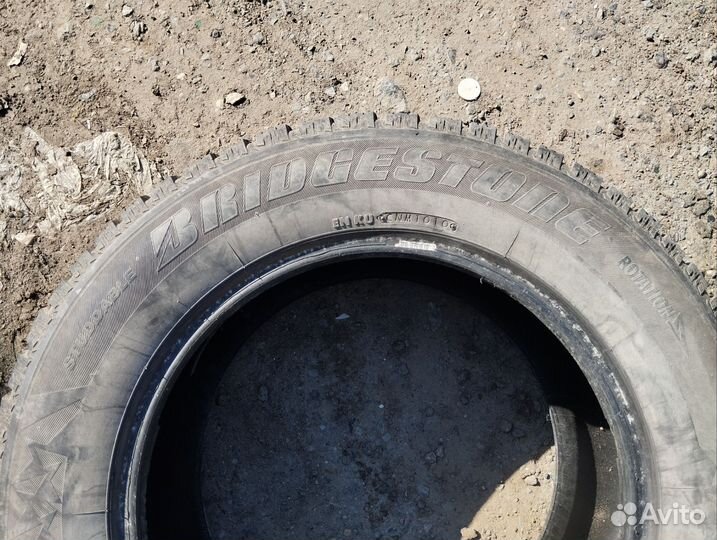 Bridgestone Ice Cruiser 7000 235/60 R16