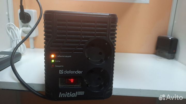 Стабилизатор однофазный Defender Initial 600(B)