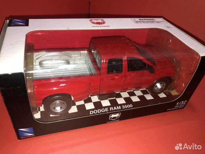 Модель автомобиля Dodge RAM 3500